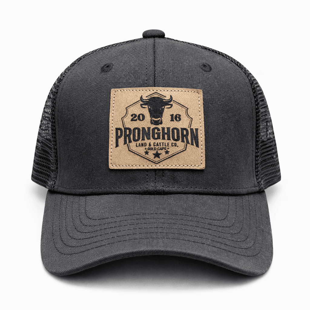 Gorra Trucker Ganadera con Parche en Cuero Pirograbado – PRONGHORN 2016